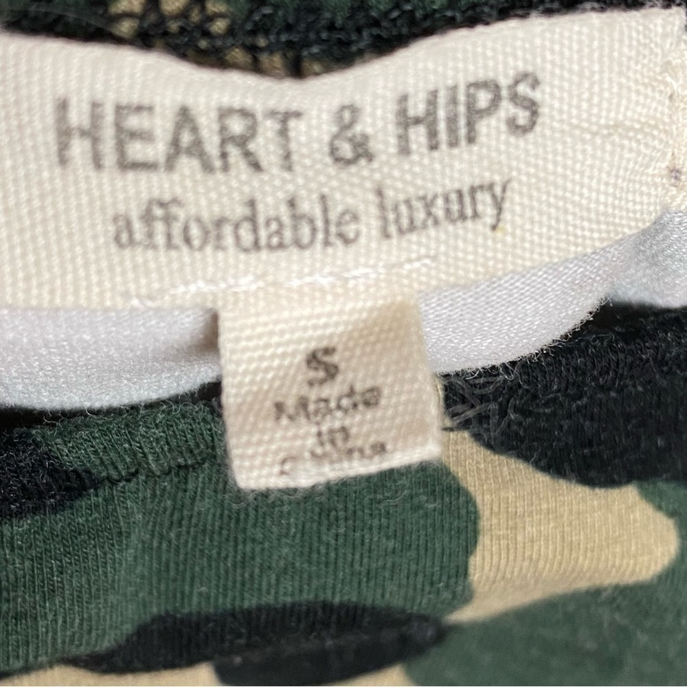 HEARTS AND HIPS Camo Bodycon Mini Dress - Picture 3 of 4